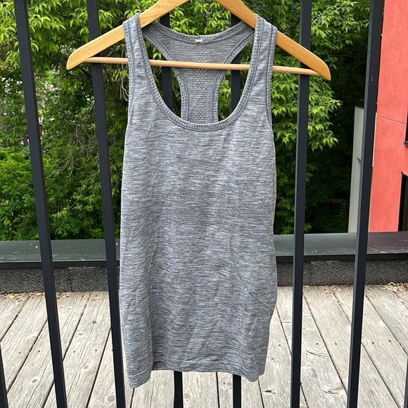 Lululemon Swiftly Tech Racerback Tank - Picture 2 of 5